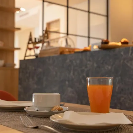 Le Di Costanza Bed & Breakfast *