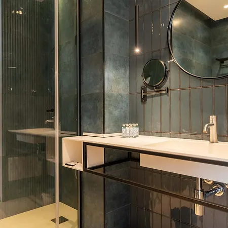 فندق مبيت وإفطار Le Di Costanza تْشيفالو