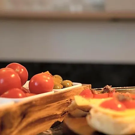 Le Di Costanza Bed & Breakfast 4*